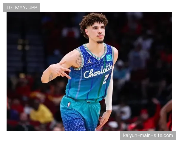 黄蜂半场进攻效率值创新高 战术执行精准度持续提升